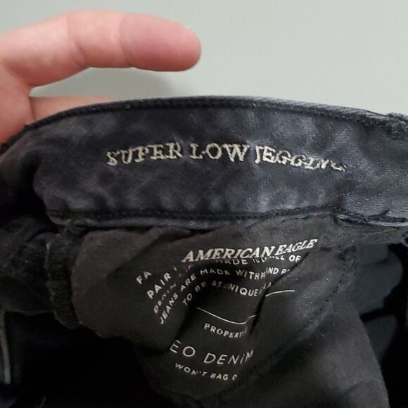 American Eagle black 30x26 super stretch X super low jeggings - Picture 7 of 7